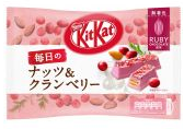 キットカット 毎日のナッツ&クランベリー ルビー 87g